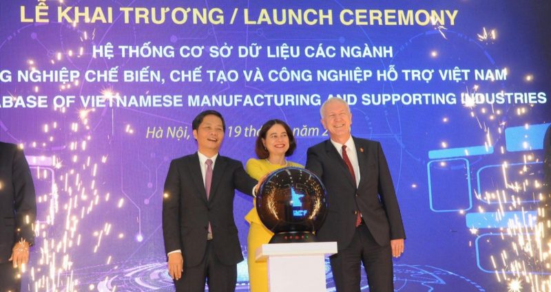 An Phat Holdings participated in the opening ceremony of the database of Vietnamese manufacturing and supporting industries