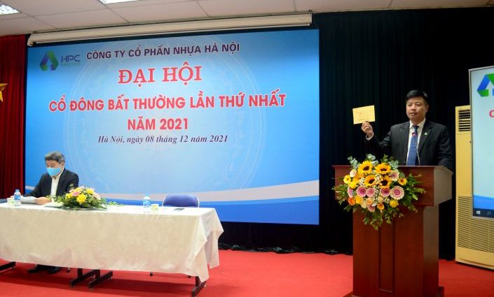 Ông Bùi Minh Hải – Chủ tịch HĐQT CTCP Nhựa Hà Nội phát biểu tại Đại hội