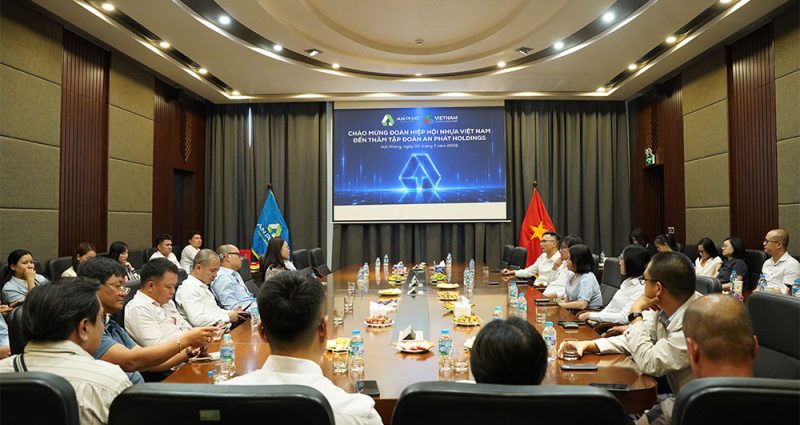 Đoàn Hiệp hội Nhựa Việt Nam đến thăm và làm việc tại Tập đoàn An Phát Holdings.
